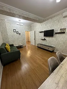 Kirayə verilir 2 otaqlı mənzil 75 m² — Bakı 2 otaq 75.00 m²