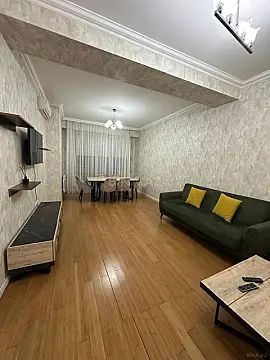 Kirayə verilir 2 otaqlı mənzil 75 m²