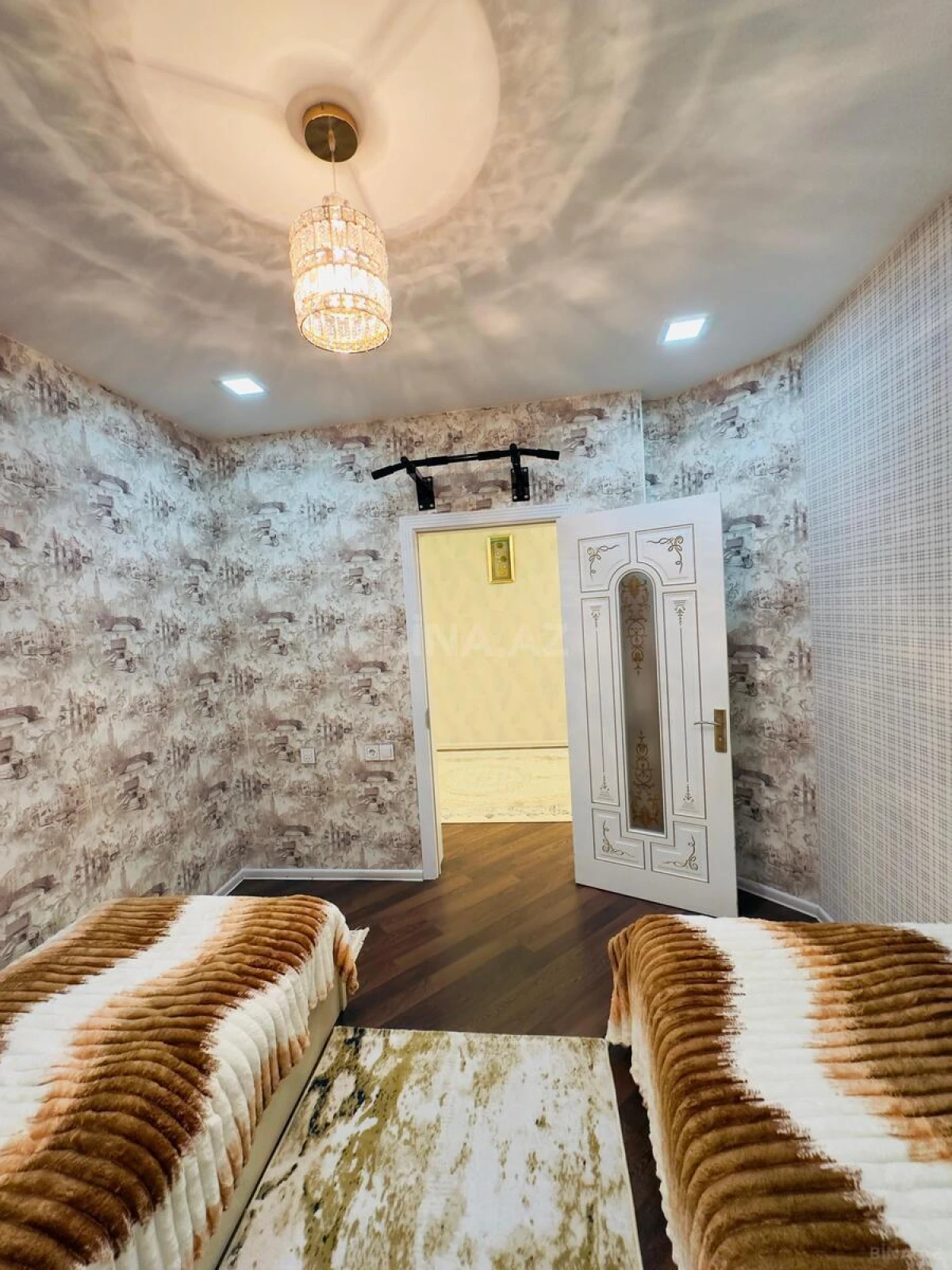 Kirayə verilir 3 otaqlı mənzil 105 m²