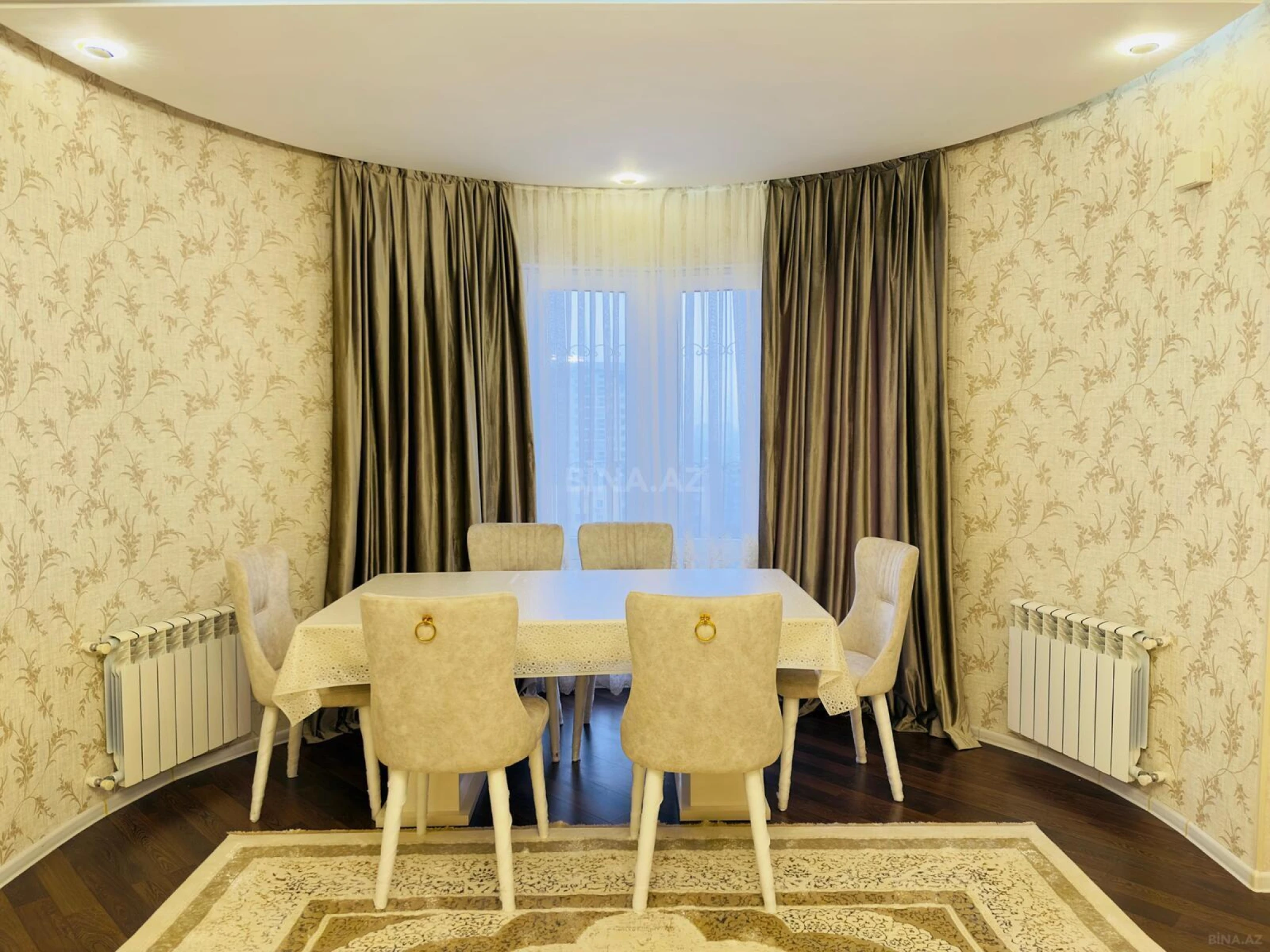 Kirayə verilir 3 otaqlı mənzil 105 m²