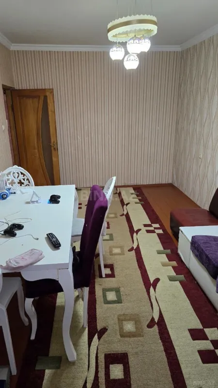 Satılır 4 otaqlı mənzil 105 m²