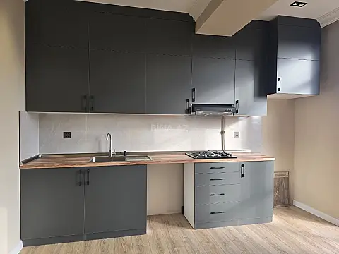 Kirayə verilir 2 otaqlı mənzil 85 m²