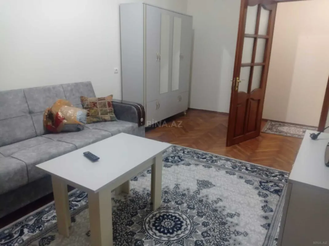 Kirayə verilir 2 otaqlı mənzil 65 m²