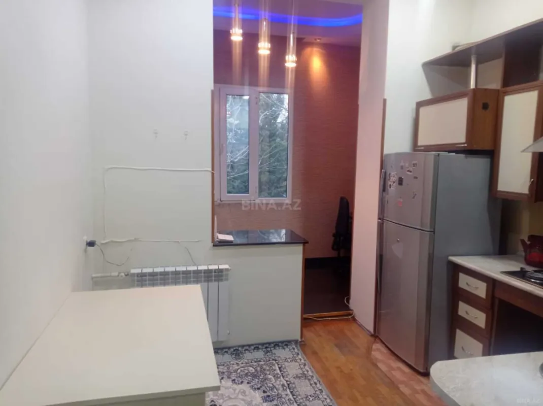 Kirayə verilir 2 otaqlı mənzil 65 m²