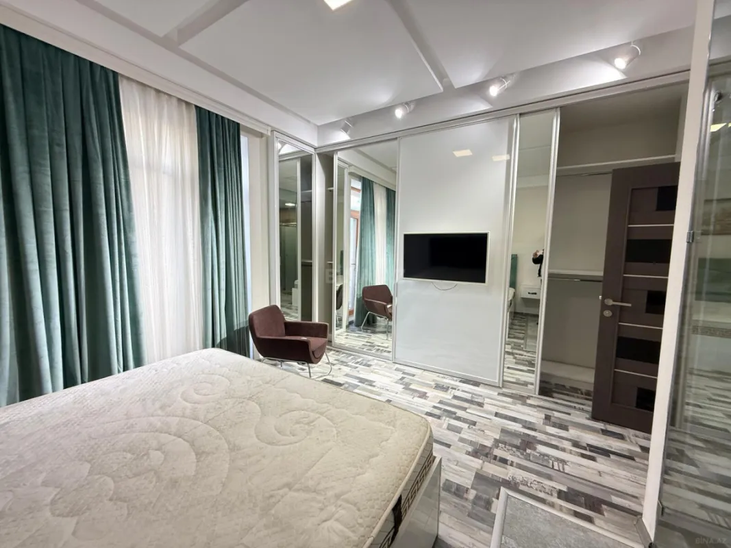 Kirayə verilir 3 otaqlı mənzil 110 m²