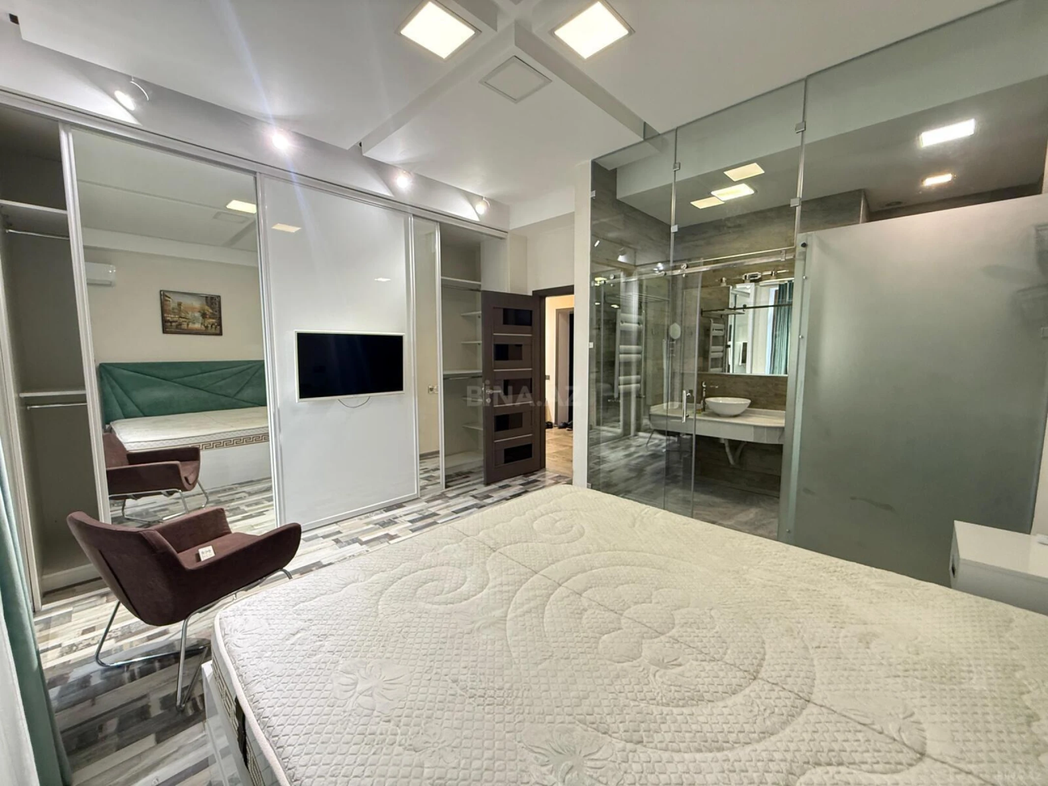 Kirayə verilir 3 otaqlı mənzil 110 m²