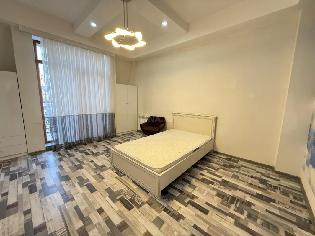 Kirayə verilir 3 otaqlı mənzil 110 m²