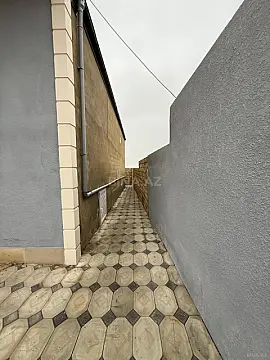 Satılır 4 otaqlı həyət evi 100 m²