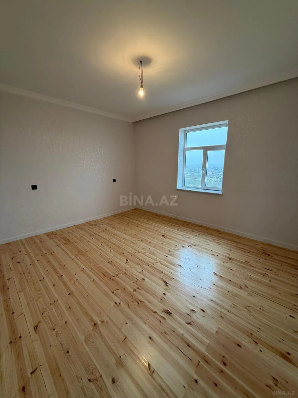 Satılır 4 otaqlı həyət evi 100 m²