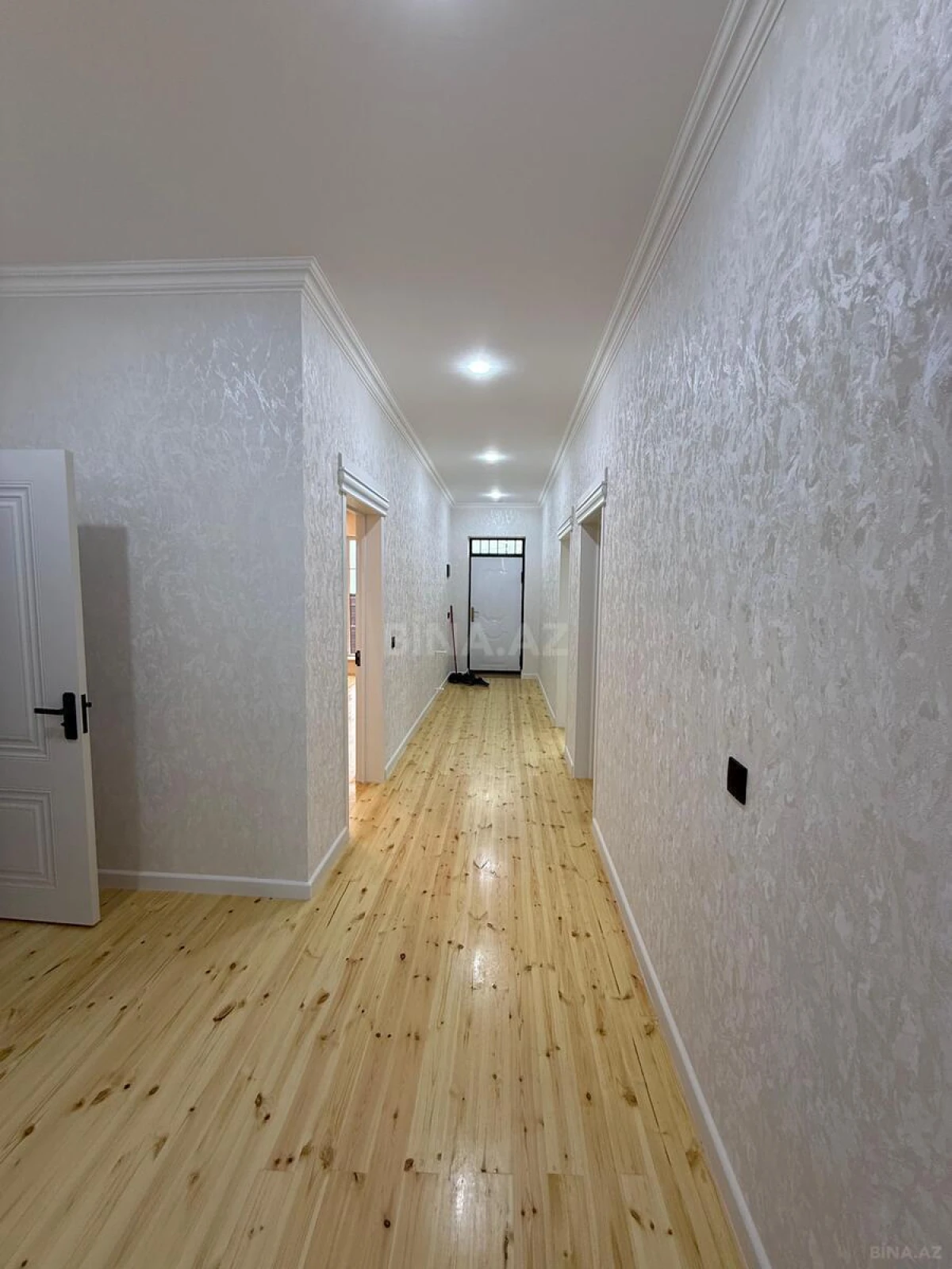 Satılır 4 otaqlı həyət evi 100 m²