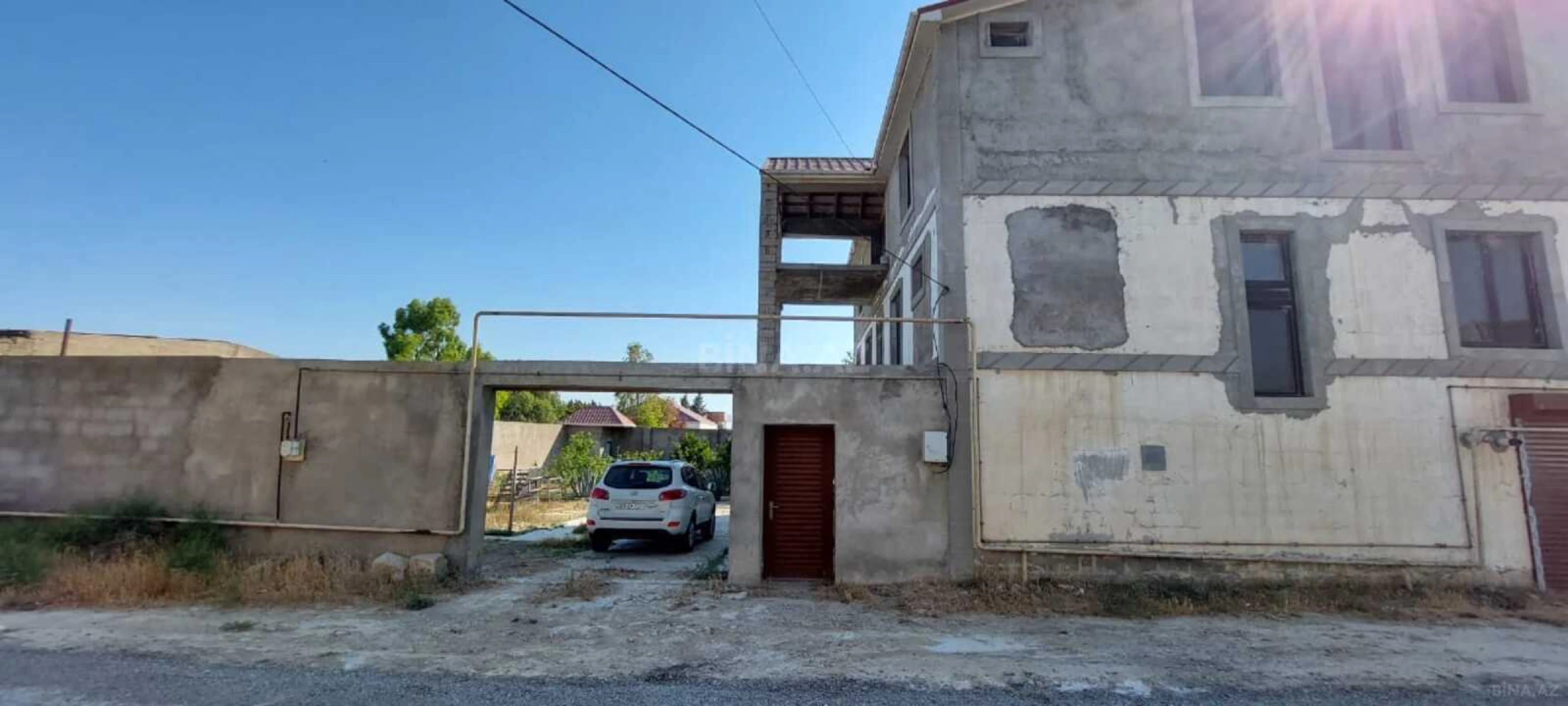 Satılır 8 otaqlı həyət evi 540 m²