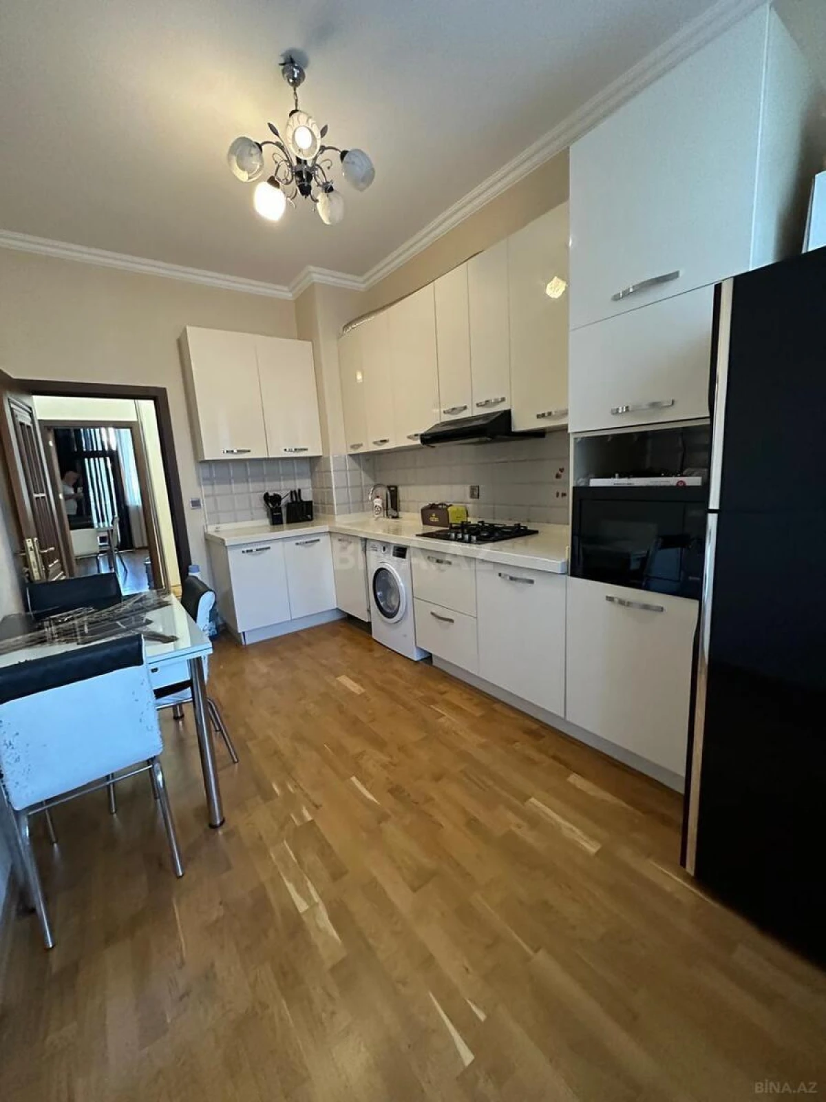 Satılır 2 otaqlı mənzil 72 m²