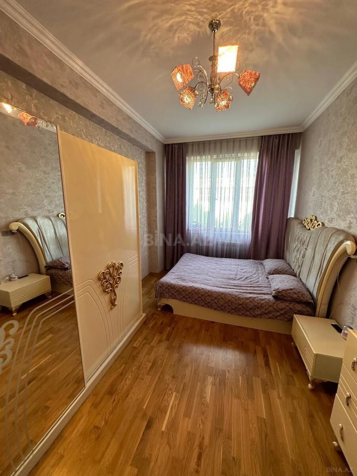 Satılır 2 otaqlı mənzil 72 m²