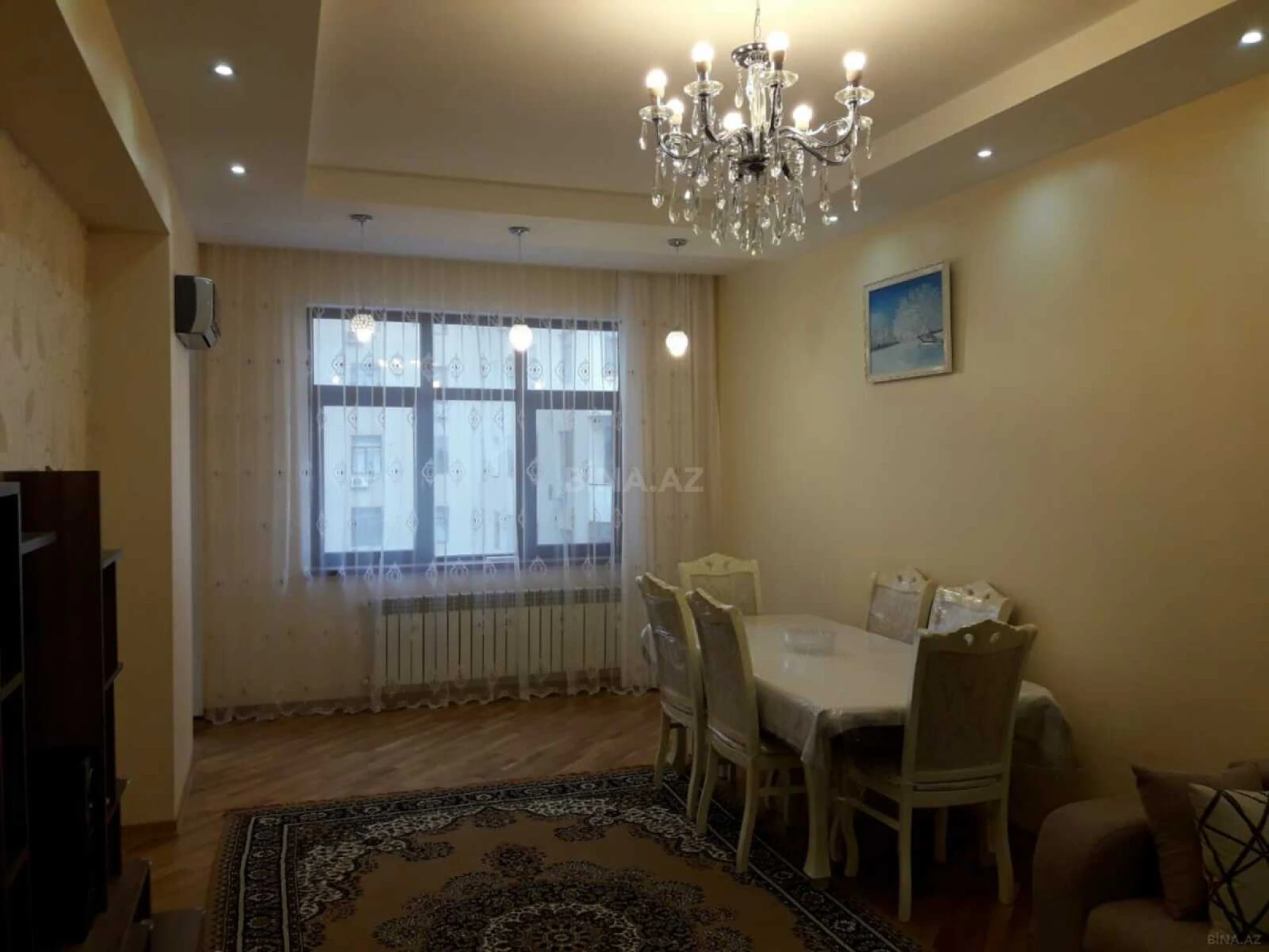 Kirayə verilir 2 otaqlı mənzil 100 m²