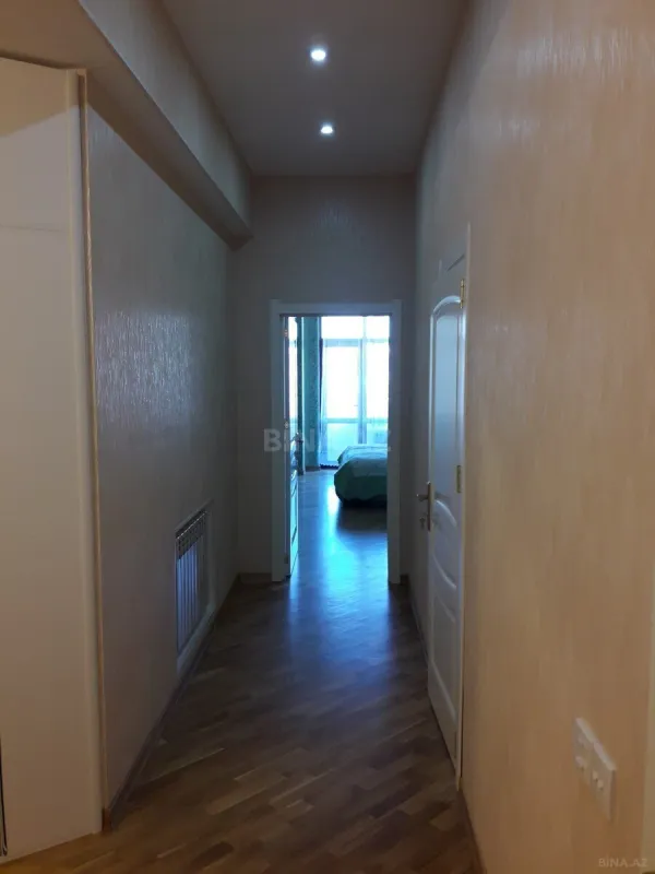 Kirayə verilir 2 otaqlı mənzil 100 m²