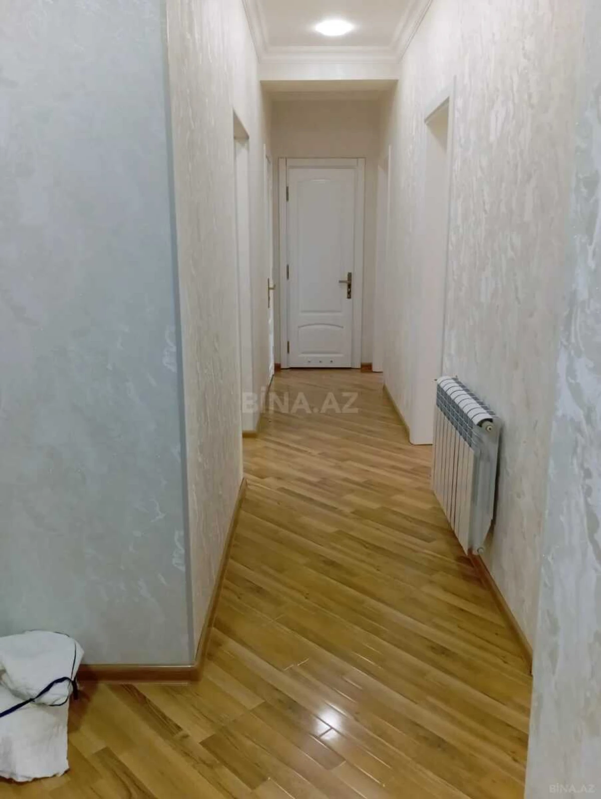 Satılır 3 otaqlı mənzil 92 m²