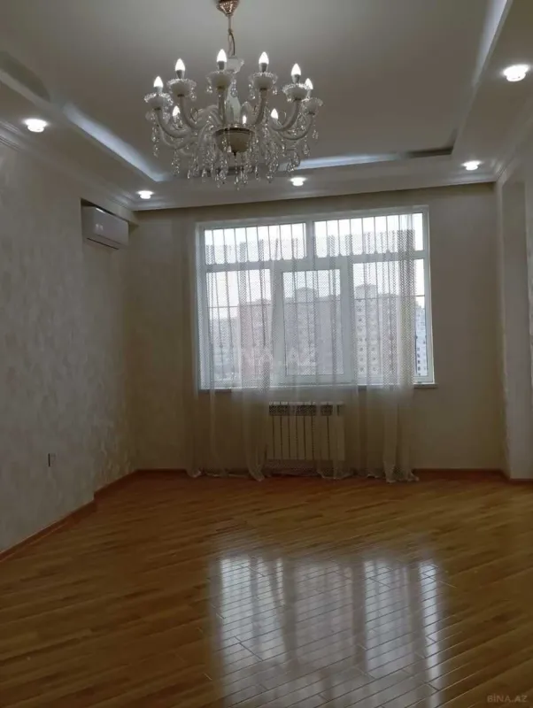 Satılır 3 otaqlı mənzil 92 m²