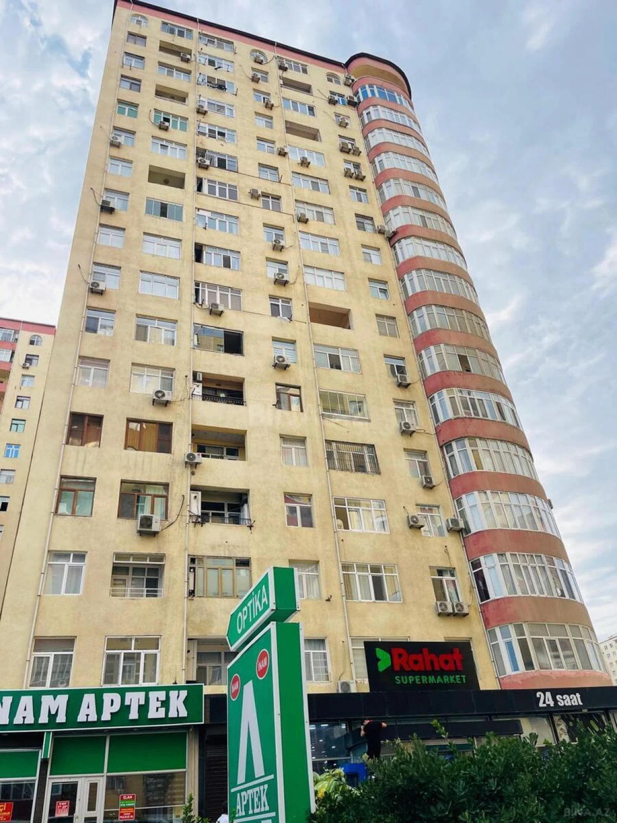 Satılır 3 otaqlı mənzil 71 m²