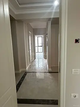 Satılır 4 otaqlı mənzil 130 m²