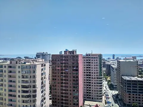 Satılır 4 otaqlı mənzil 135 m² — Bakı, İnşaatçılar 4 otaq 135.00 m²