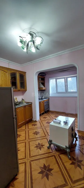 Kirayə verilir 3 otaqlı mənzil 99 m²