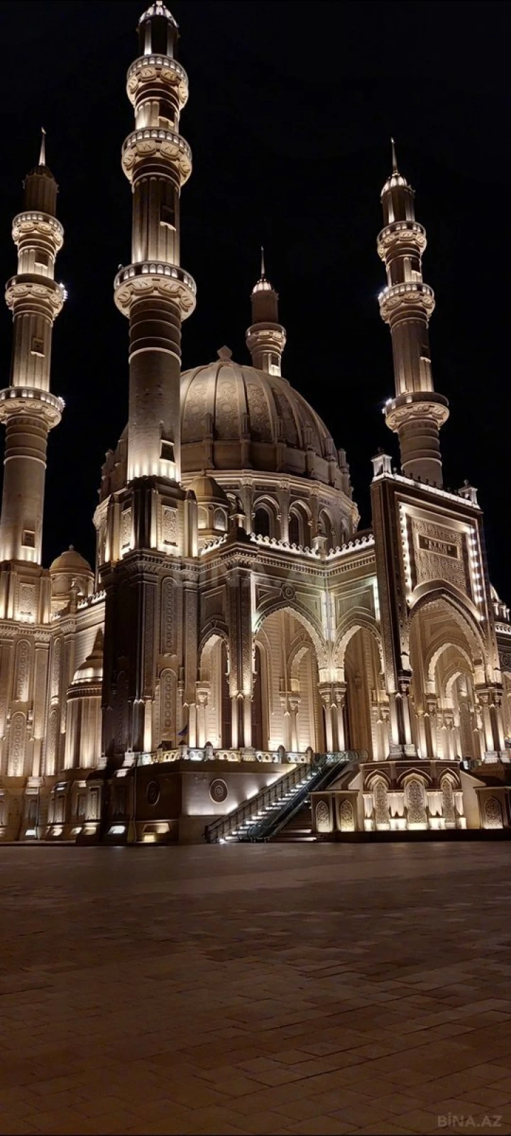 Kirayə verilir 3 otaqlı mənzil 99 m²