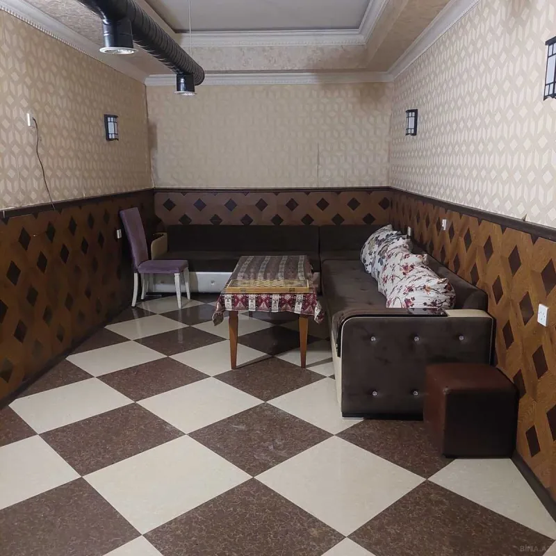 Satılır obyekt 300 m²