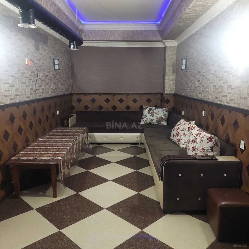 Satılır obyekt 300 m²