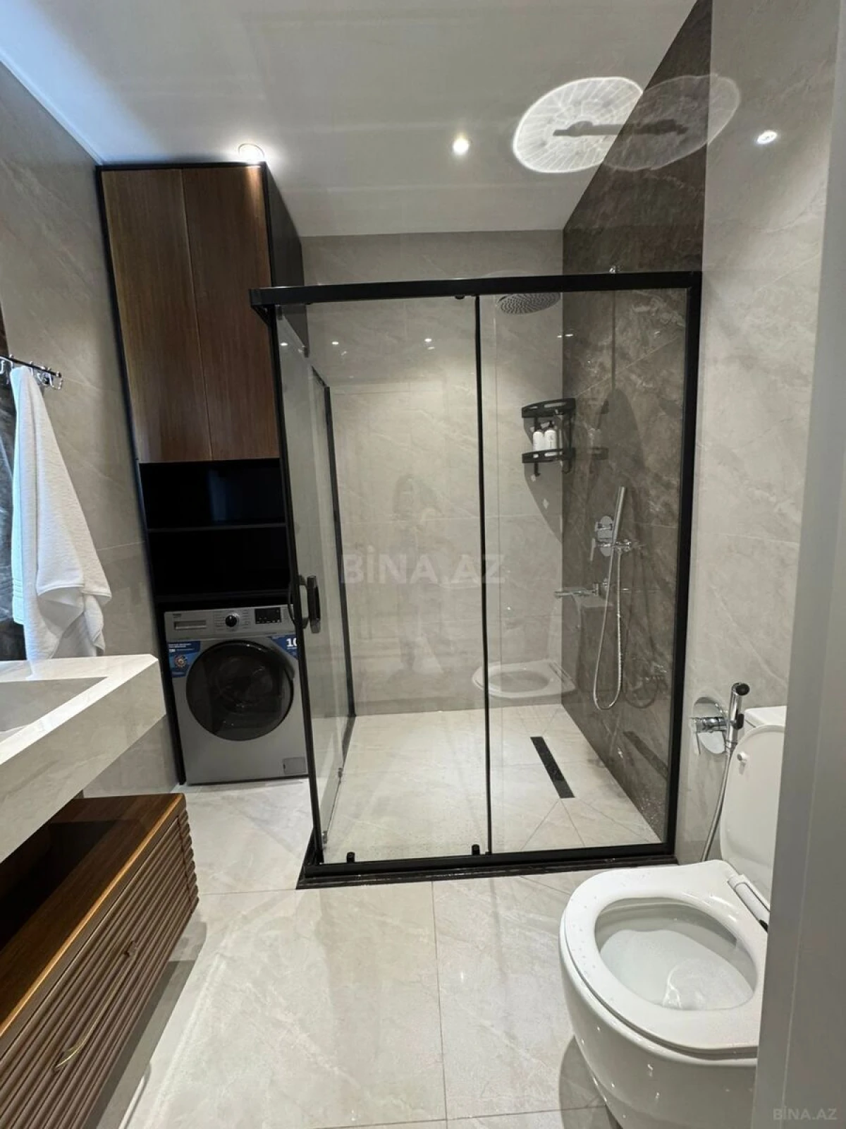 Kirayə verilir 1 otaqlı mənzil 60 m²