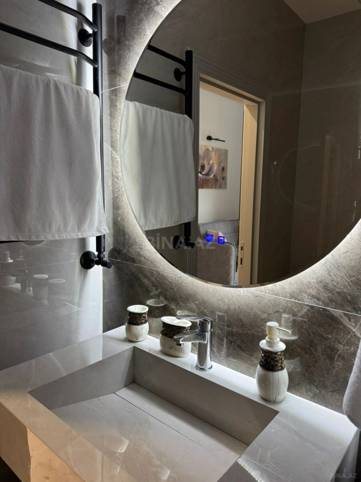 Kirayə verilir 1 otaqlı mənzil 60 m²