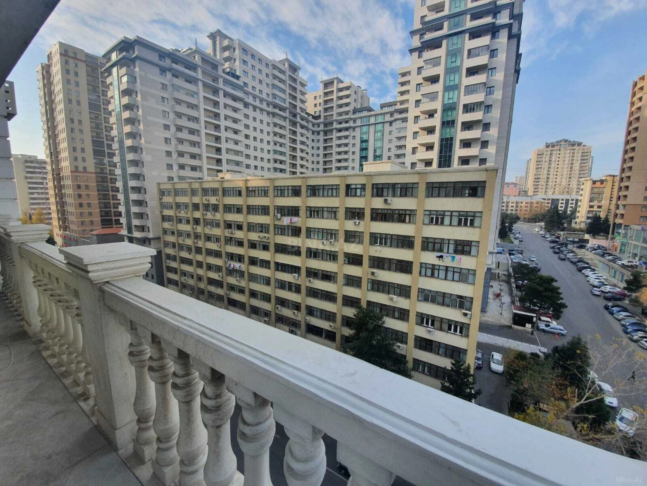 Kirayə verilir 3 otaqlı mənzil 100 m²