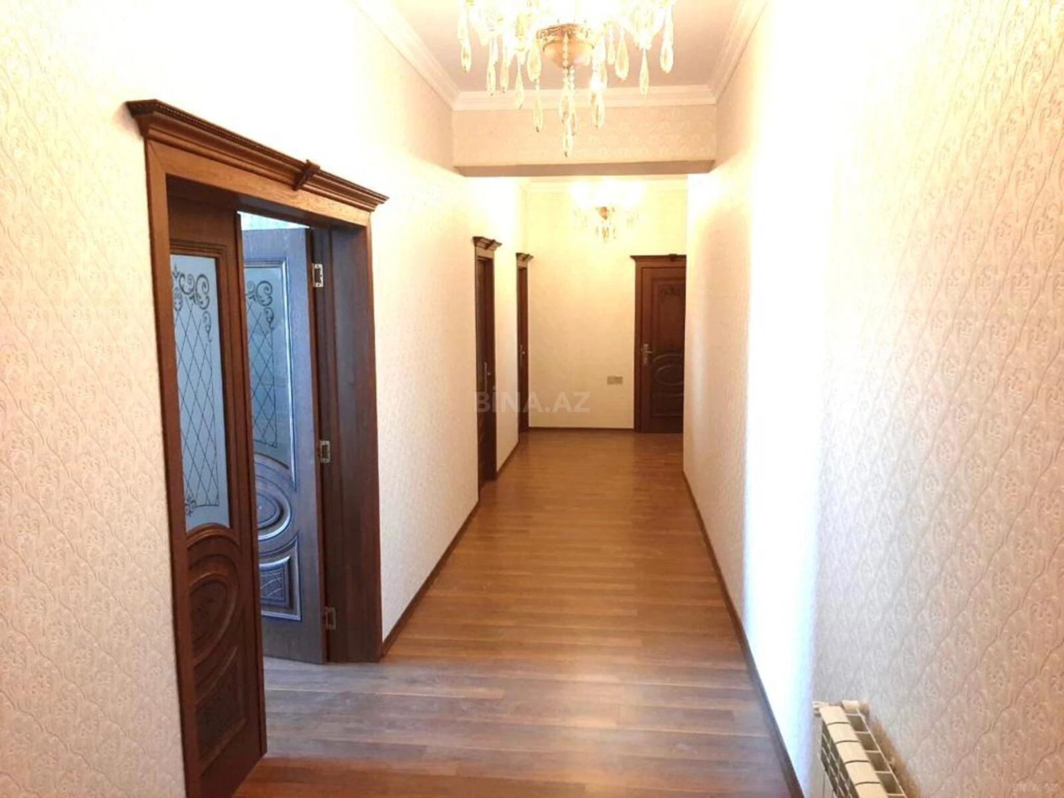 Kirayə verilir 4 otaqlı mənzil 170 m²
