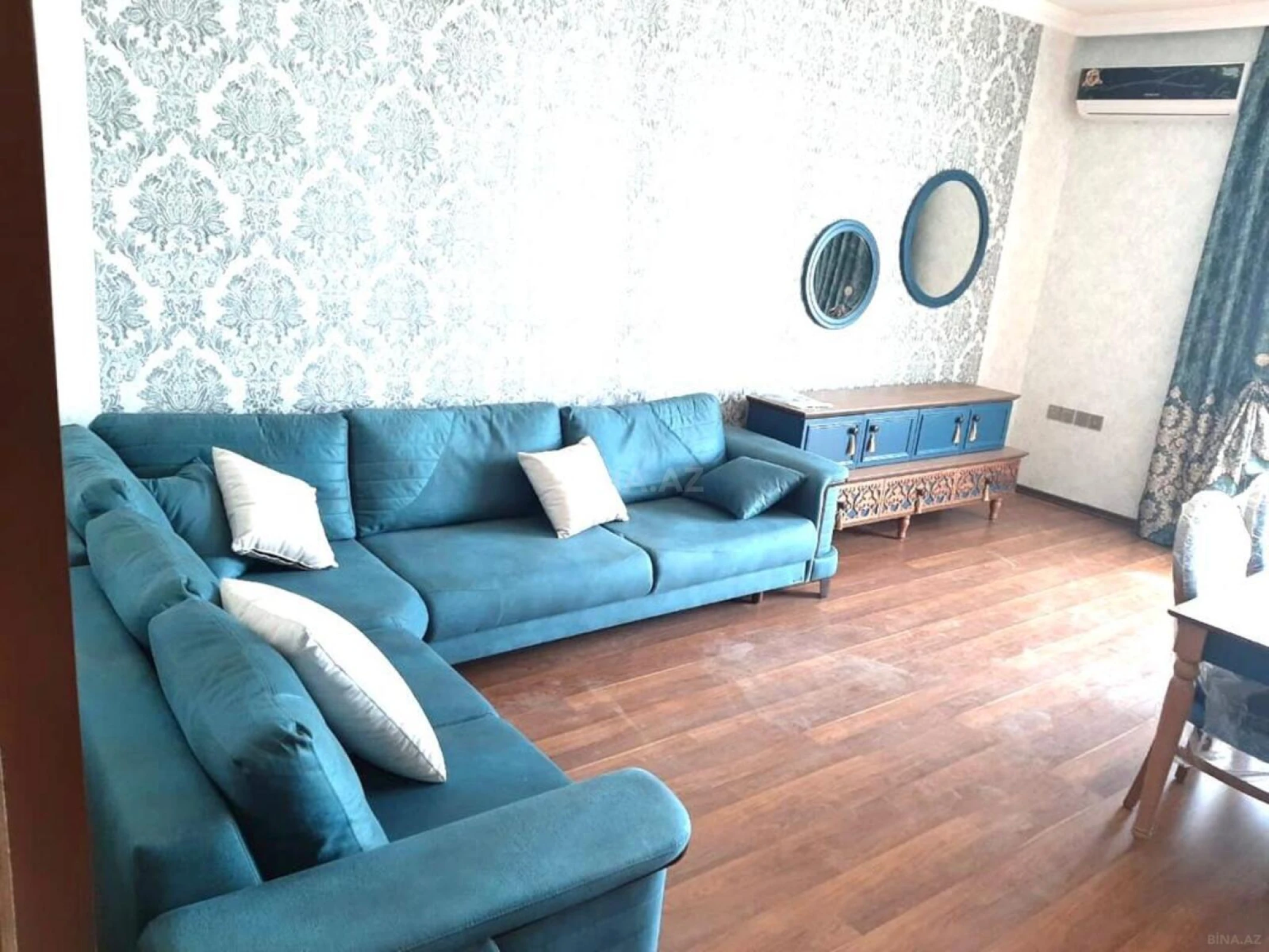 Kirayə verilir 4 otaqlı mənzil 170 m²