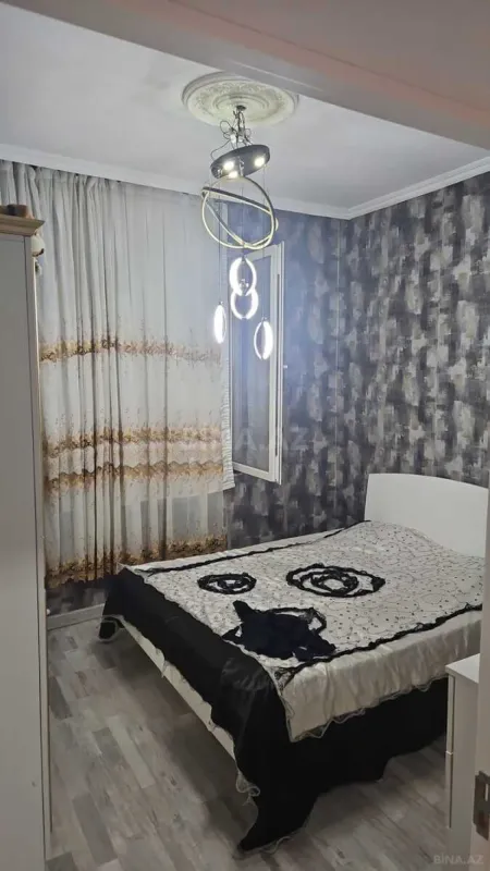 Satılır 4 otaqlı həyət evi 135 m²