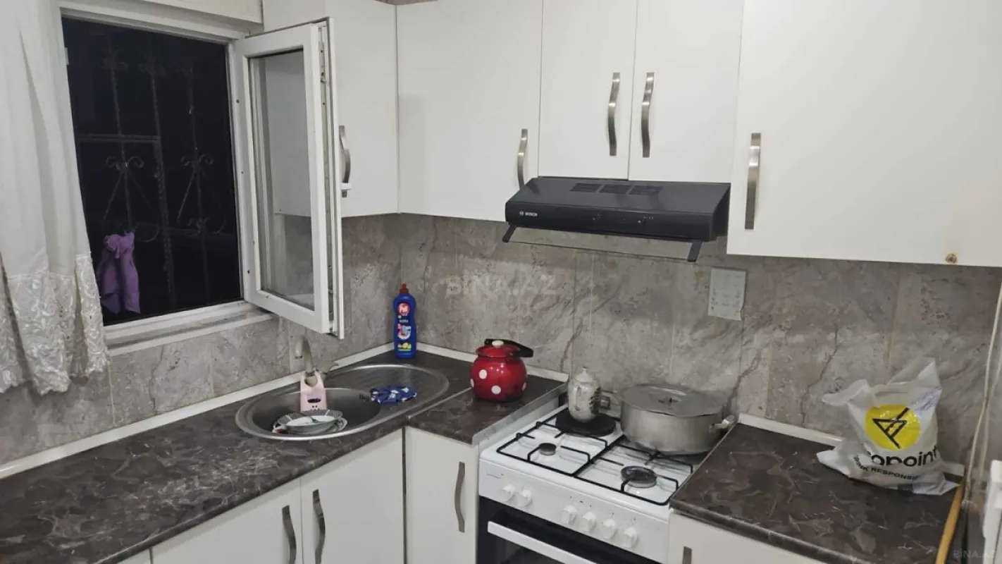 Satılır 4 otaqlı həyət evi 135 m²