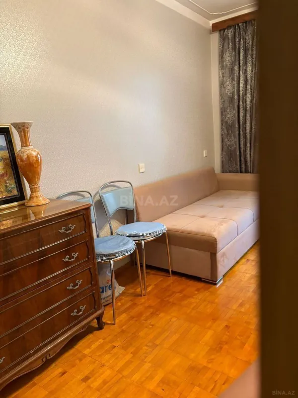 Satılır 2 otaqlı mənzil 60 m²