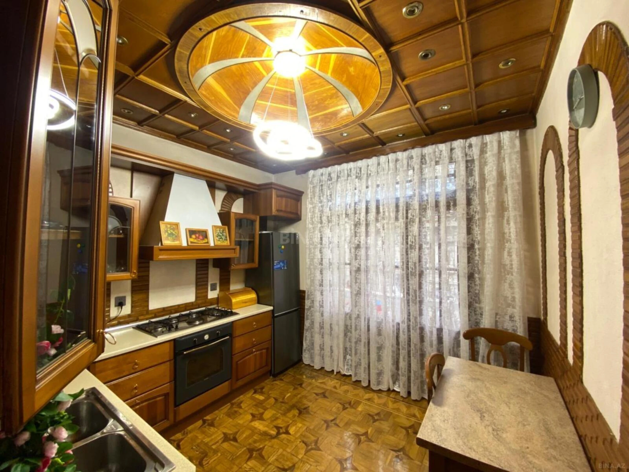 Kirayə verilir 3 otaqlı mənzil 105 m²