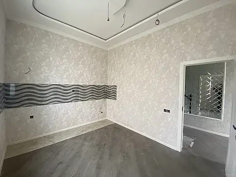 Satılır 6 otaqlı həyət evi 180 m²