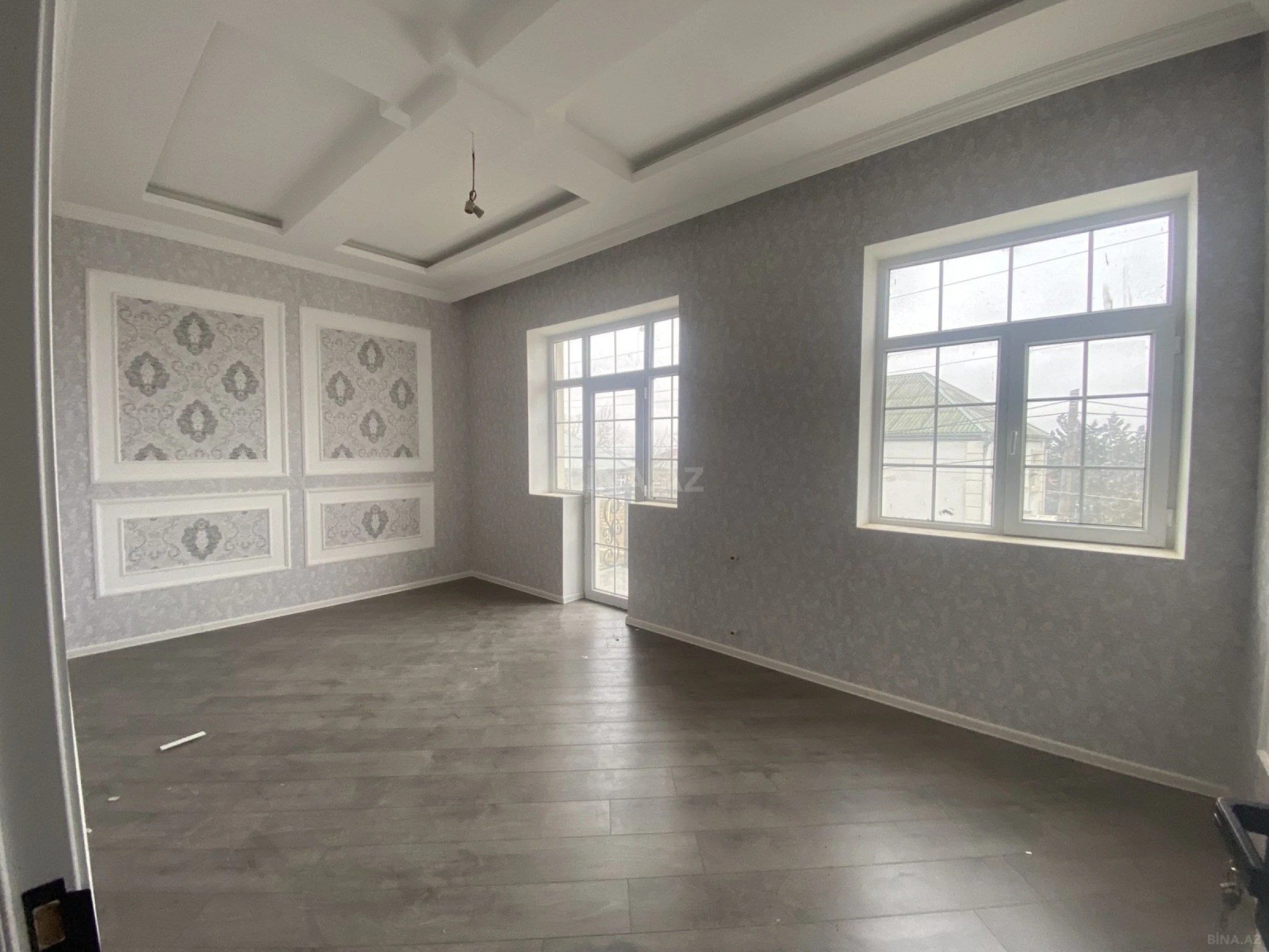 Satılır 6 otaqlı həyət evi 180 m²