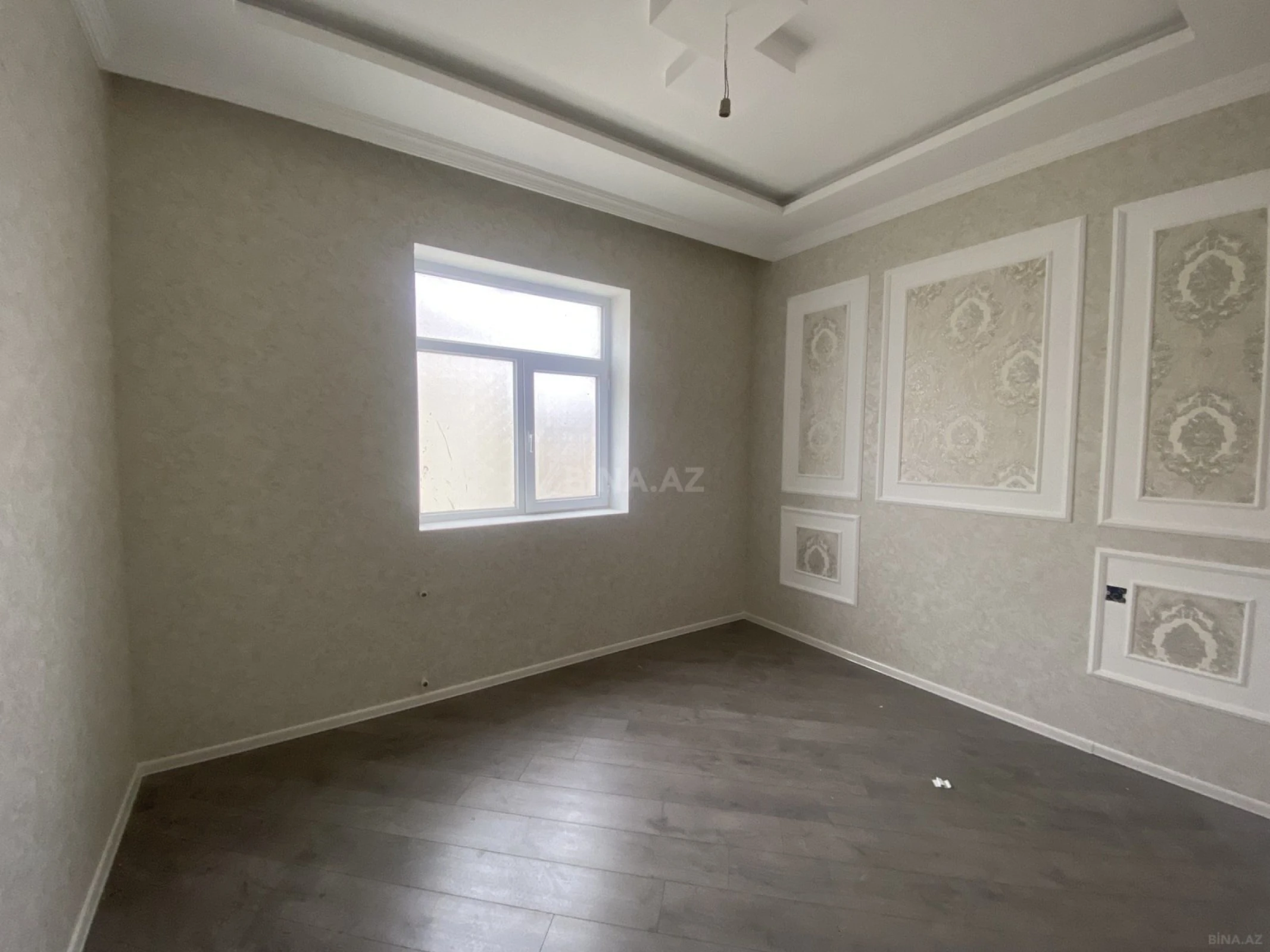 Satılır 6 otaqlı həyət evi 180 m²