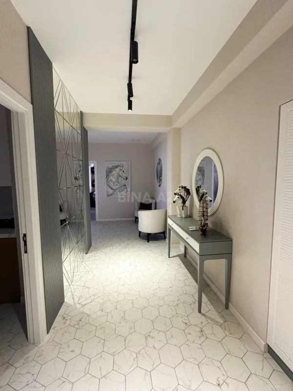 Kirayə verilir 3 otaqlı mənzil 150 m²