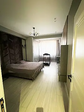 Kirayə verilir 3 otaqlı mənzil 150 m²