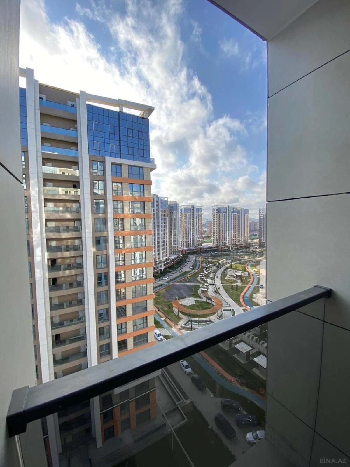 Kirayə verilir 2 otaqlı mənzil 70 m²