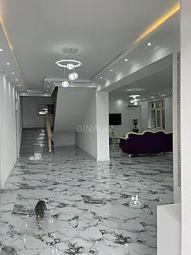 Satılır 6 otaqlı həyət evi 280 m²