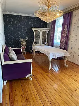 Satılır 6 otaqlı həyət evi 280 m²