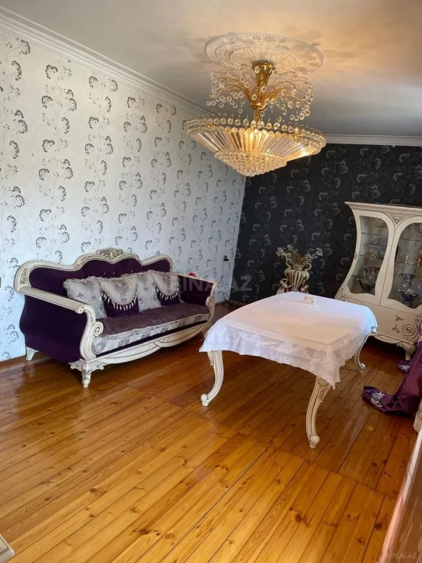 Satılır 6 otaqlı həyət evi 280 m²