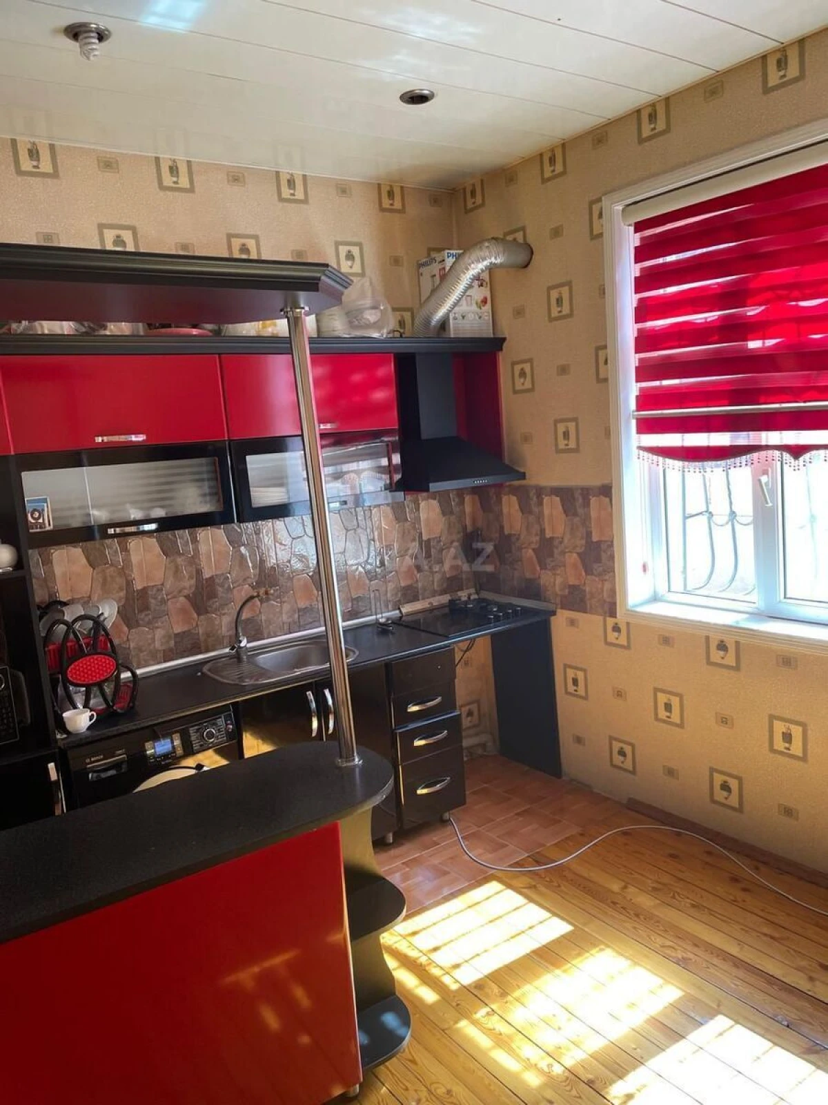 Satılır 6 otaqlı həyət evi 280 m²