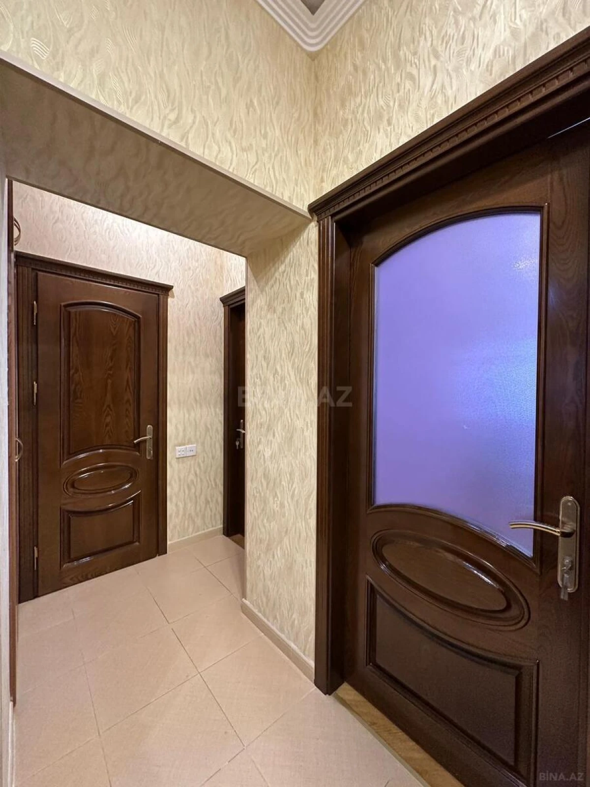 Satılır 1 otaqlı mənzil 60 m²