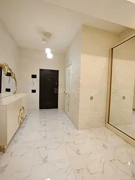 Kirayə verilir 2 otaqlı mənzil 61 m²