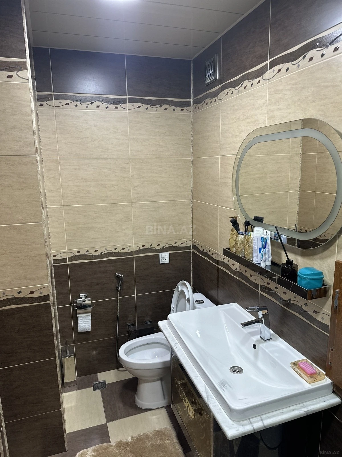 Satılır 2 otaqlı mənzil 80 m²